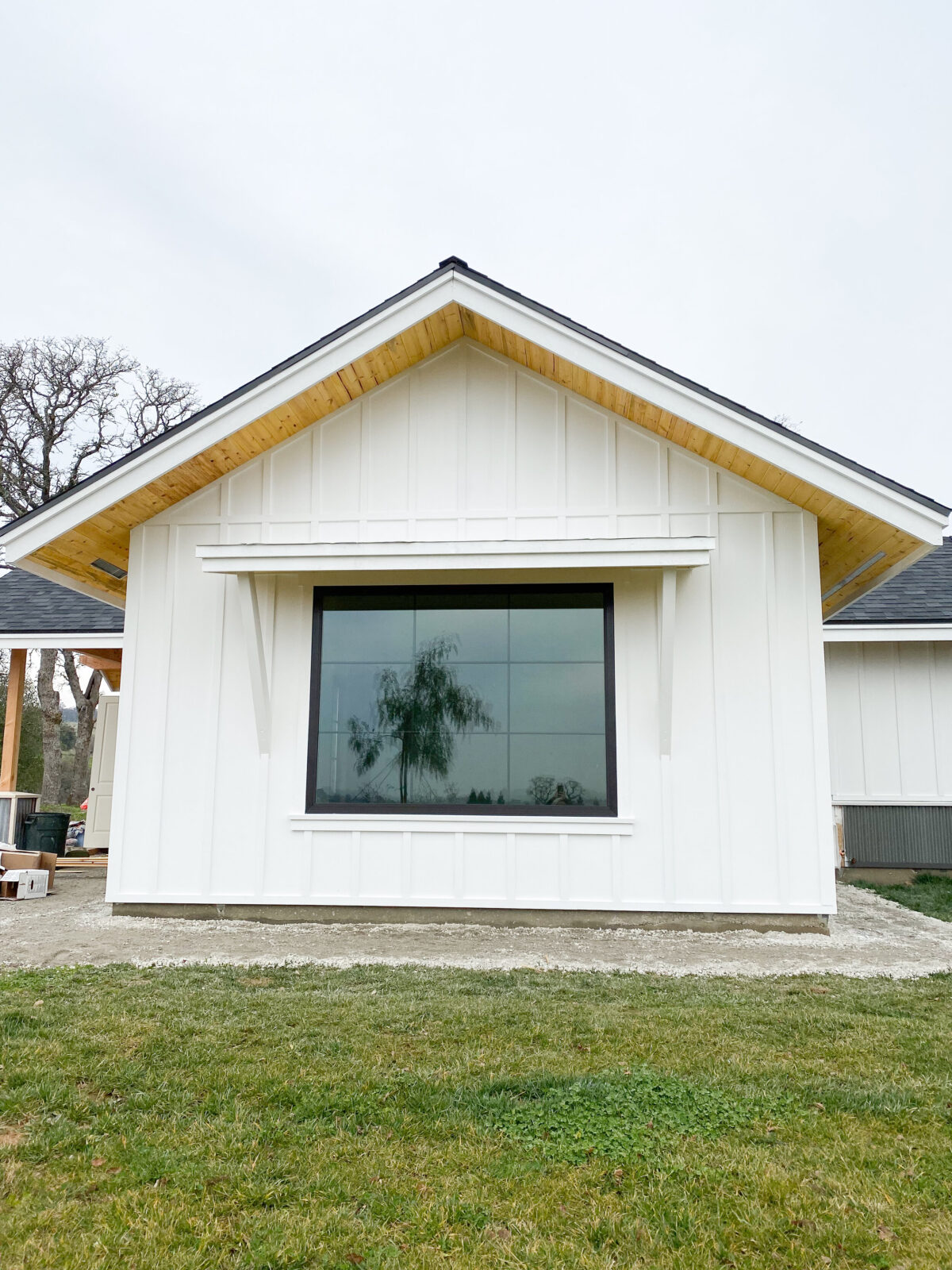 The Absolute Best Farmhouse Paint Color Thermaland Oaks