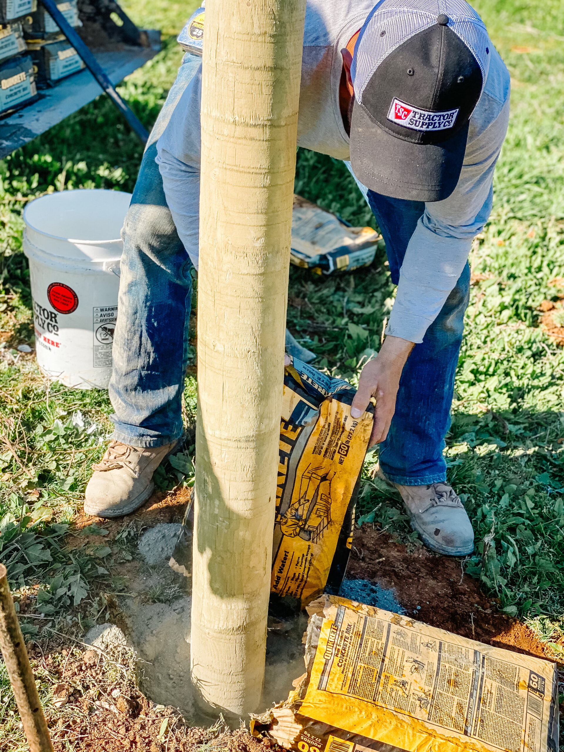 DIY Homestead Fencing - Thermaland Oaks